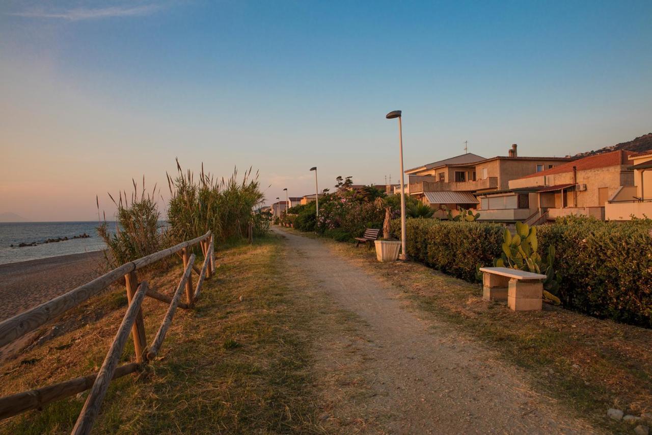 B&B Stella Marina Capo dʼOrlando Exterior foto
