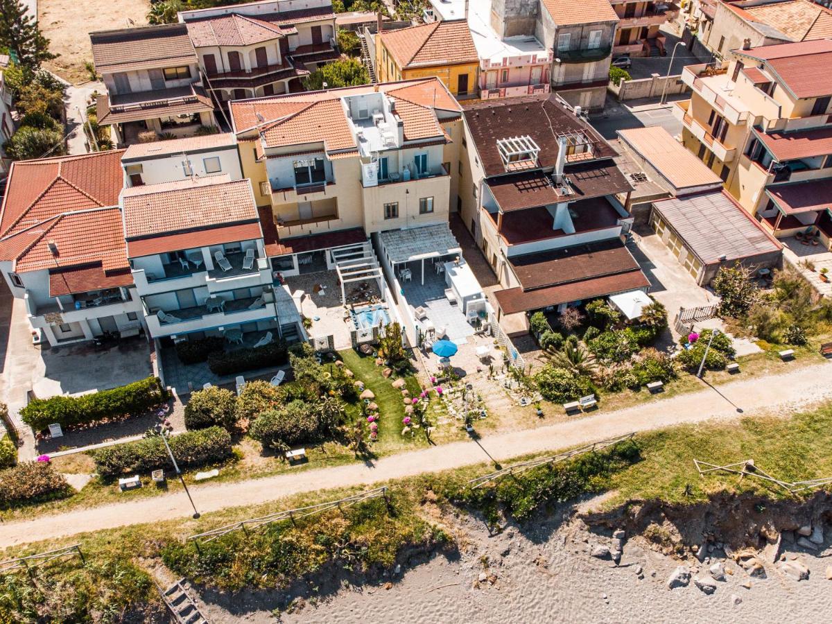 B&B Stella Marina Capo dʼOrlando Exterior foto